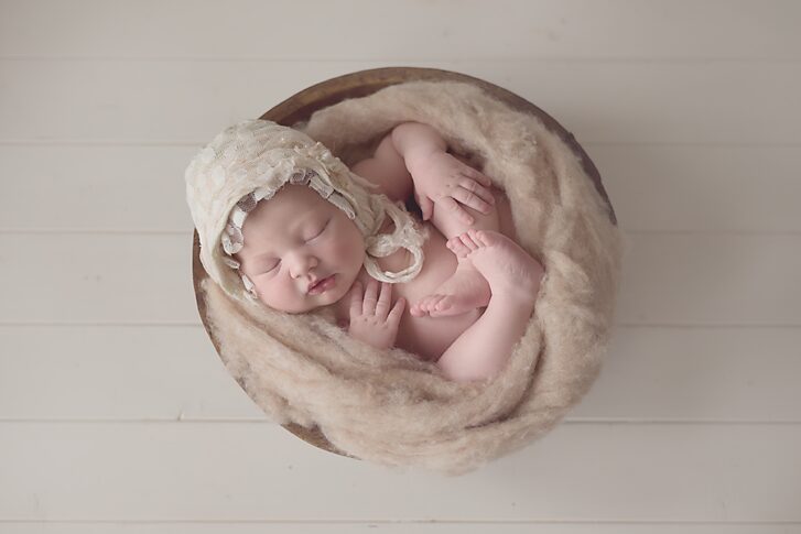 Newborn Photography Omaha Nebraska, www.babyfacephotographyomaha.com
